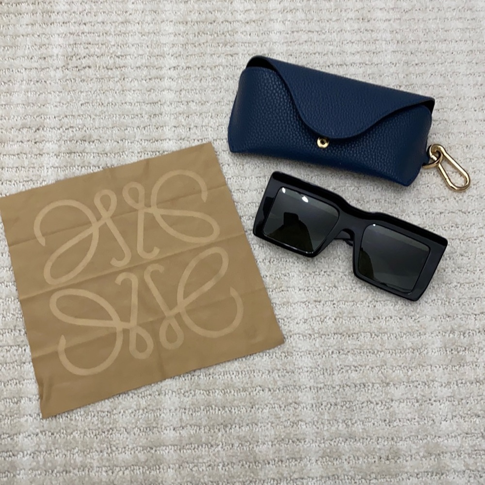 LOEWE black sunglasses brand new collection